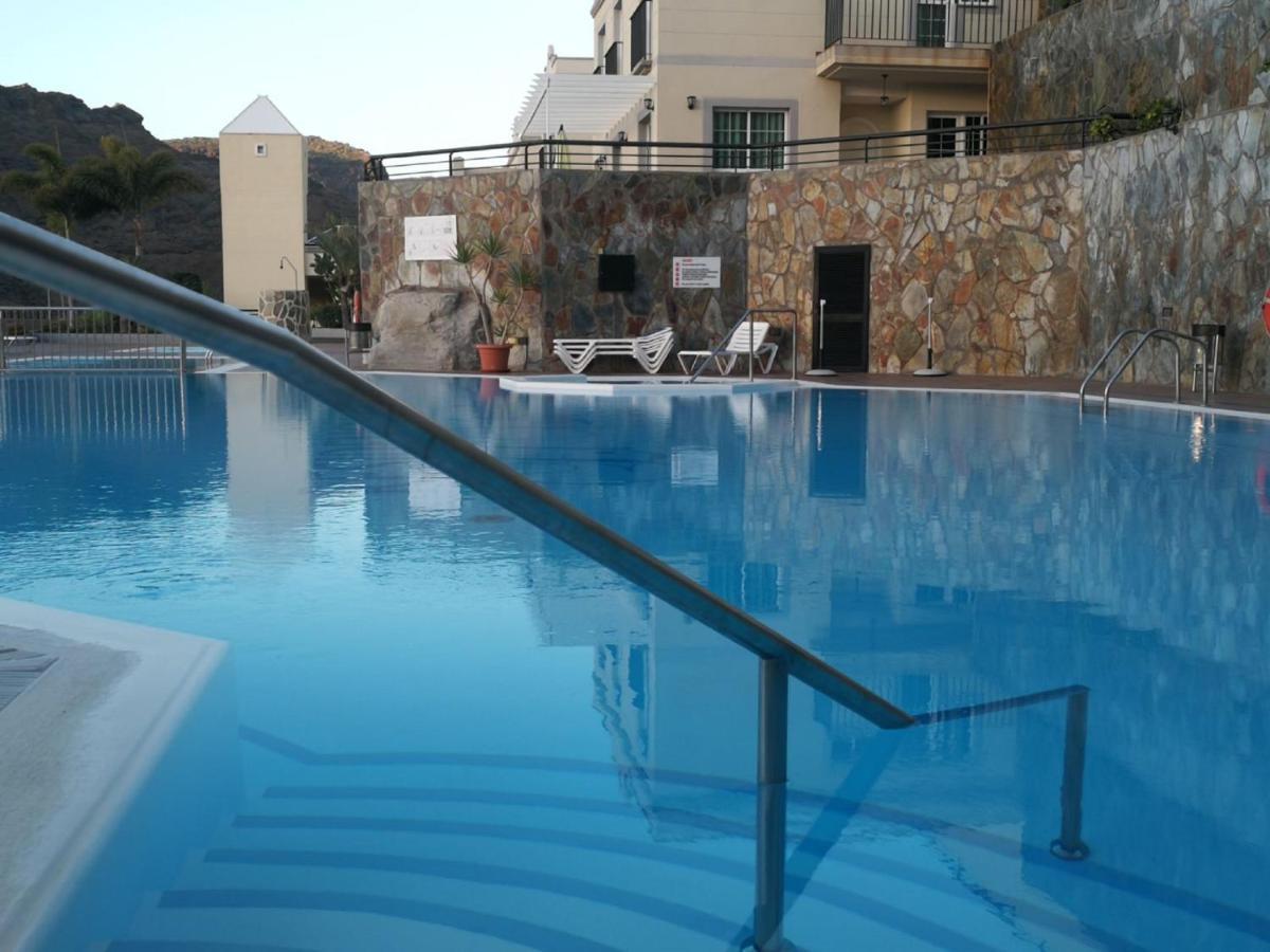 Modern Family Home Above Swimming Pool Puerto Rico  Buitenkant foto