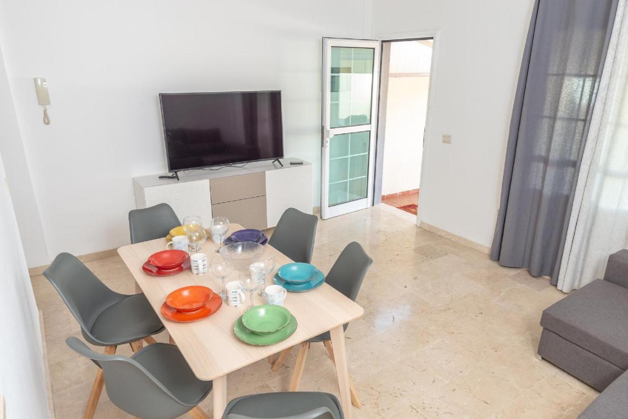 Modern Family Home Above Swimming Pool Puerto Rico  Buitenkant foto